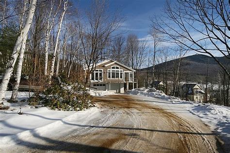 condo rental jackson nh wonderful! With expansive, beautiful views overlooking the mountain ridge from the living spaces and large back porch, makes this chalet peaceful and relaxing